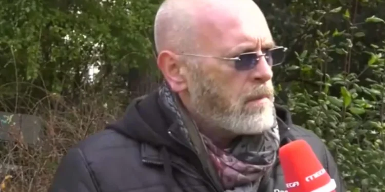 Νταής ξυλοκόπησε οδηγό έπειτα από καβγά στον δρόμο – Μέχρι να έρθει η Αστυνομία, επέστρεψε και τον έδειρε ξανά