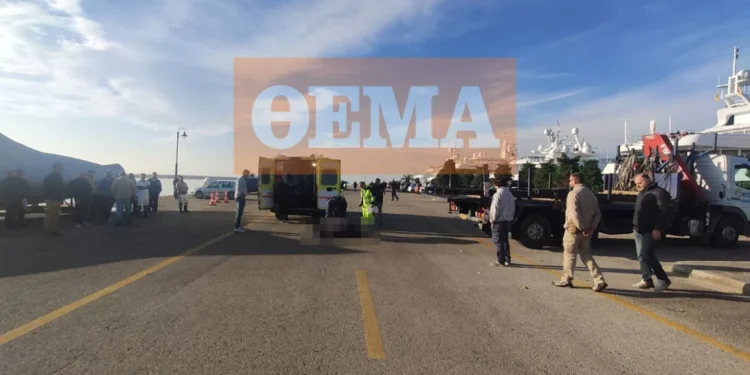 Τραγωδία στη Μαρίνα στο Φάληρο – Γερανοφόρο παρέσυρε μηχανάκι και σκότωσε τον οδηγό του