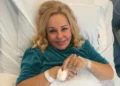 Μπέσσυ Αργυράκη: Στο νοσοκομείο με πνευμονία η τραγουδίστρια