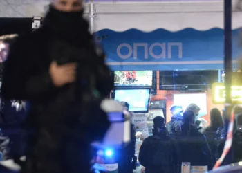 Άγρια δολοφονία ιδιοκτήτη πρακτορείου ΟΠΑΠ στο Φάληρο – Τον χτύπησαν με ρόπαλο στο κεφάλι για να τον ληστέψουν