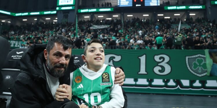 Χυδαία ρατσιστική επίθεση στον Γιάννη Παπαστεφανάκη από χούλιγκαν του διαδικτύου