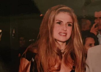 Θρίλερ στην Κηφισιά: Νεκρές μέσα στο σπίτι τους η εικαστικός Λίμπερτυ Πολύζου και η κόρη της