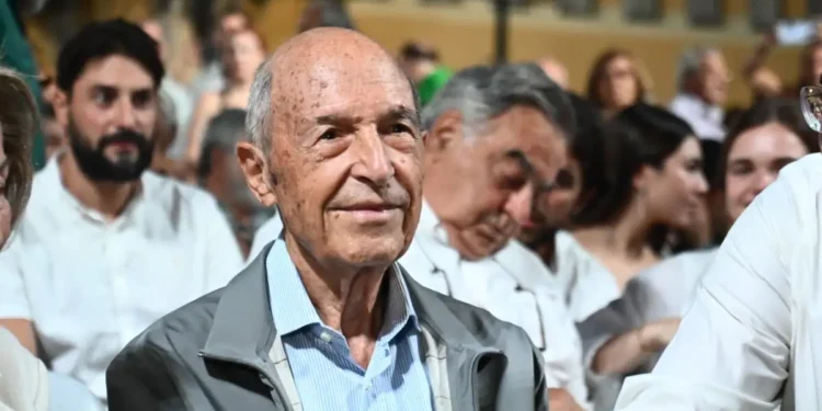 Πέθανε ο Κώστας Σημίτης σε ηλικία 88 ετών