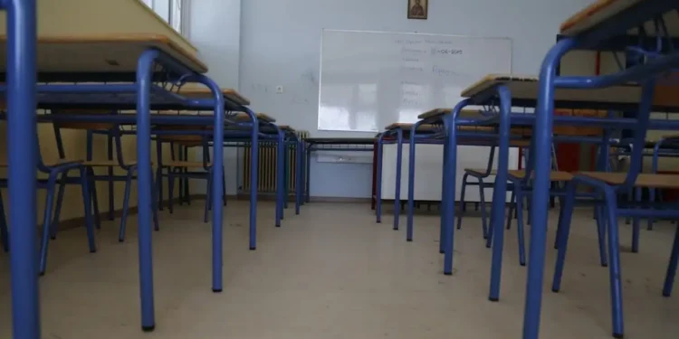 Πάτμος: Μαθητής δημοτικού έπεσε θύμα άγριου ξυλοδαρμού από την μητέρα του και τον σύντροφο της