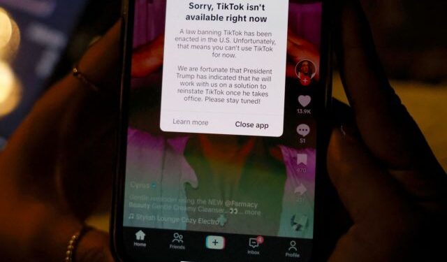 TikTok: «Έπεσε μαύρο» στις Ηνωμένες Πολιτείες – Ο λόγος τώρα στον Τραμπ