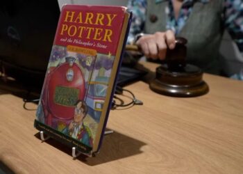 Σπάνια πρώτη έκδοση ενός βιβλίου Χάρι Πότερ πουλήθηκε για περισσότερα από 25.000 ευρώ