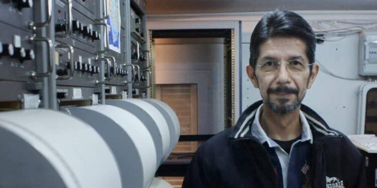 Χουλιάρας για Τσελέντη: «Από την Επιτροπή Σεισμικού Κινδύνου έπρεπε να φύγεις όταν πήρες σύνταξη»