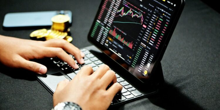 Φυλάκιση για όσους έχουν κρυπτοστοιχεία χωρίς άδεια – Φορολογούνται με νόμο μέσα στο 2025