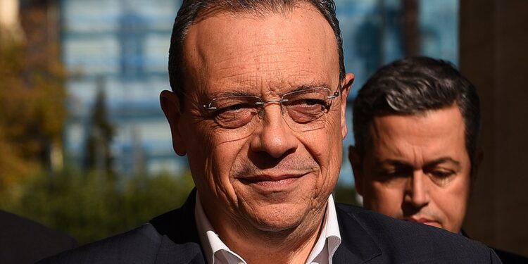 Φάμελλος: Πρέπει να αποκαλυφθεί ποιος είναι ο εντολέας για το σχέδιο συγκάλυψης
