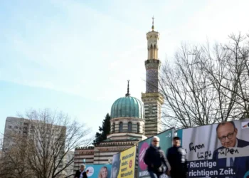 Εκλογές στη Γερμανία: Στις κάλπες σήμερα 60 εκατ. πολίτες – Τα σενάρια συγκυβέρνησης, τι δείχνουν οι δημοσκοπήσεις