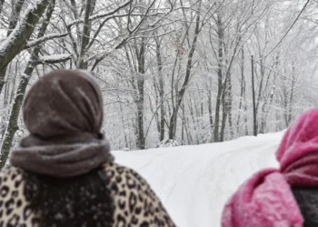 Καιρός: Προ των πυλών η ψυχρή εισβολή -Ραγδαία πτώση θερμοκρασίας, πού θα χιονίσει, τι θα γίνει στην Αττική