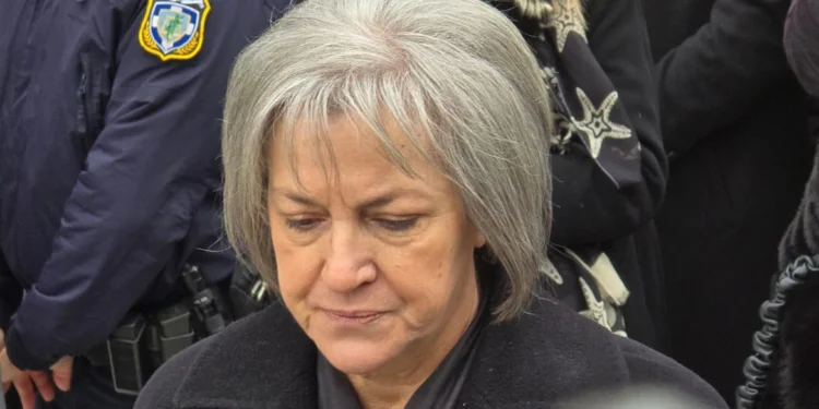 Βασίλης Καλογήρου: Εντολή Άρειου Πάγου για διενέργεια έρευνας για το θάνατό του – Ζητά να κληθεί η μητέρα του για κατάθεση