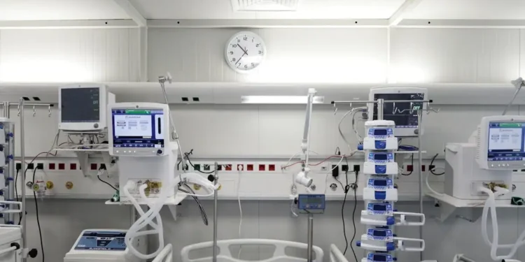 Εγκαύματα 7 ημερών από το κεφάλι μέχρι τα πόδια φέρει το 4χρονο κοριτσάκι που νοσηλεύεται στο «Παίδων» – Διακομίστηκε παραμελημένο κι αφυδατωμένο