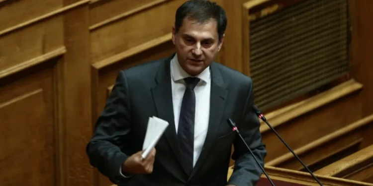 Επίθεση στο γραφείο του βουλευτή Χάρη Θεοχάρη – «Οι θρασύδειλοι τραμπούκοι δεν μας φοβίζουν»