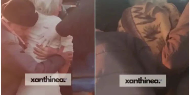 Ξάνθη: «Έχουμε χρησιμοποιήσει πολλές φορές ιδιωτικό ασθενοφόρο», λέει η κόρη της ηλικιωμένης που την μετέφεραν σε πλαστική καρέκλα