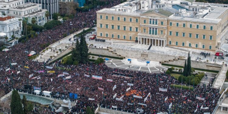 Τέμπη: Σκέψεις για δημιουργία κόμματος από τους συγγενείς των θυμάτων