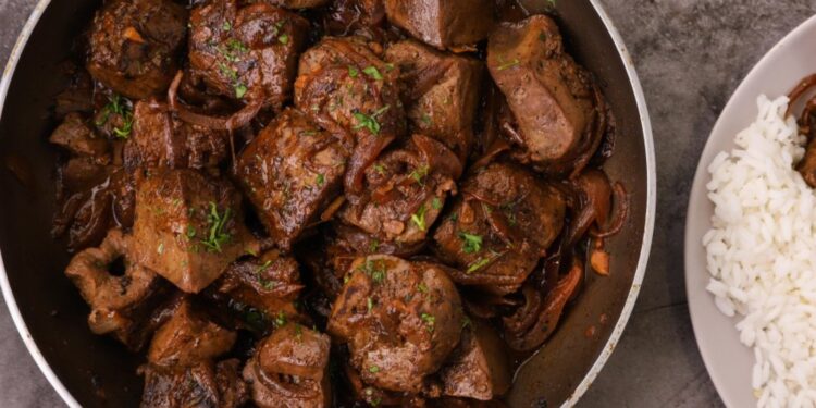 Nikolo Cooking House: Συκώτι με καραμελωμένα κρεμμύδια