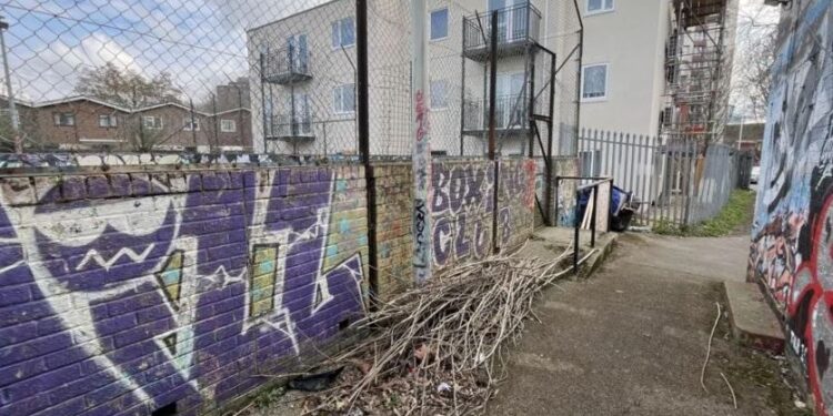 Πουλήθηκε για 650.000£ το κτήριο με τα πρώτα γράφιτι του Bansky