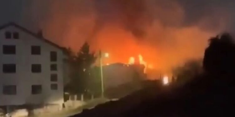 Φωτιά σε νυχτερινό κέντρο στα Σκόπια – Τουλάχιστον 50 νεκροί