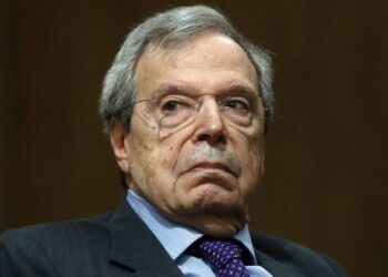 «Βόμβα» Ροζάκη: «Για ό,τι θέλουμε να κάνουμε στο Αιγαίο, πρέπει να παίρνουμε την άδεια της Τουρκίας»