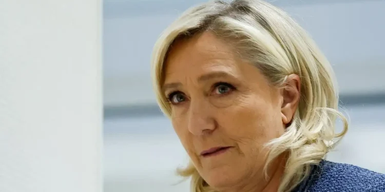 Η Μαρίν Λε Πεν κρίθηκε ένοχη για υπεξαίρεση δημοσίου χρήματος