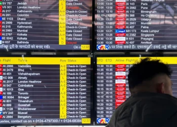 Μόνο με άδεια επί πληρωμή τα ταξίδια στη Βρετανία για τους Ευρωπαίους από την Τετάρτη – Πώς βγαίνει η βίζα