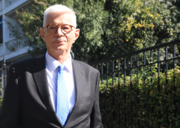 Αρίστος Δοξιάδης: Το «αυτογκόλ» που σκίασε τον ανασχηματισμό – Το παρασκήνιο και οι αντιδράσεις