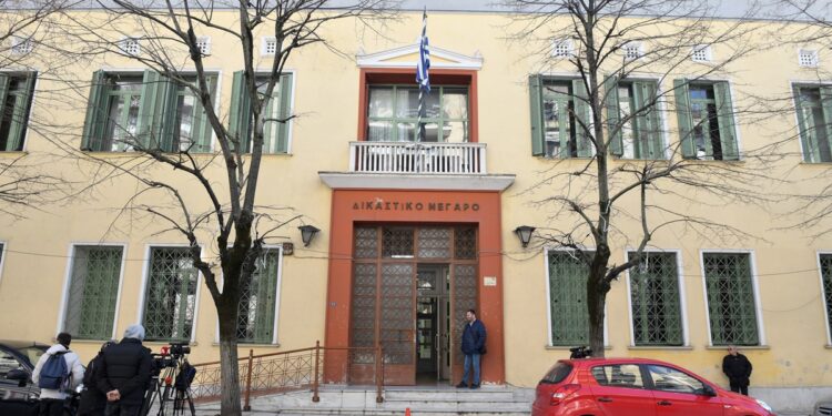 Σέρρες: Στον εισαγγελέα ο 55χρονος που κατηγορείται ότι επιχείρησε να κάψει τη γυναίκα του