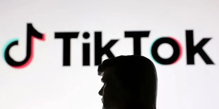 Ντόναλντ Τραμπ: Προ των πυλών η συμφωνία για την πώληση του TikTok – Εκπνέει η προθεσμία στις 5 Απριλίου