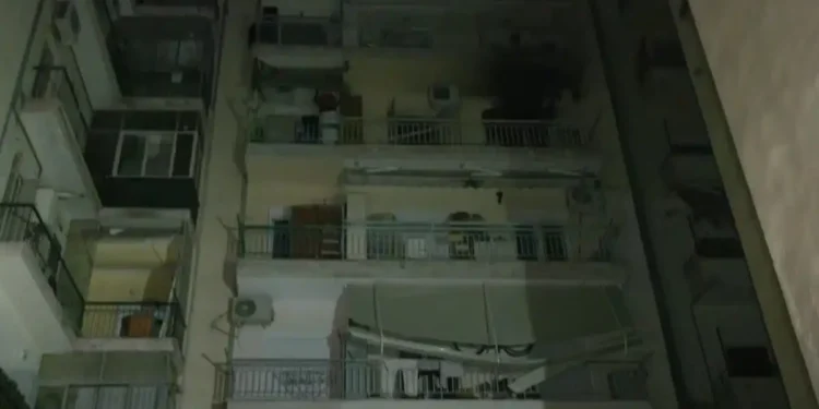 Θεσσαλονίκη: Νεκρός άνδρας μετά από φωτιά σε διαμέρισμα – Πήδηξε από το μπαλκόνι και σκοτώθηκε