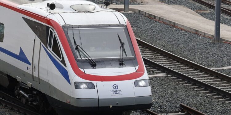 Με «γαλλικό άρωμα» ο νέος ΟΣΕ – Η συμφωνία με το Παρίσι για τον σιδηρόδρομο