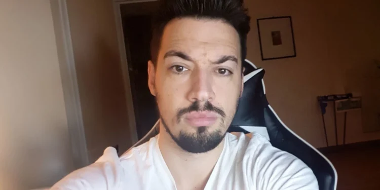 Αθωώθηκε ο YouTuber Hayate – «Τα δικαστήρια αποφασίζουν με γνώμονα αποκλειστικά το υλικό των δικογραφιών» λέει ο Σάκης Κεχαγιόγλου