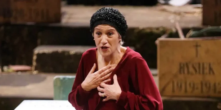 Καίτη Κωνσταντίνου: Η φιλόλογος που την κέρδισε η υποκριτική και οι παντοτινές φίλες της «Σωσώς» Μαρία Καβογιάννη και Υρώ Μανέ