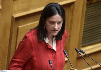 Κεραμέως: Δεν θα έλεγα ψίχουλα τα 606 ευρώ που κερδίζει ο εργαζόμενος ετησίως με τον νέο κατώτατο μισθό