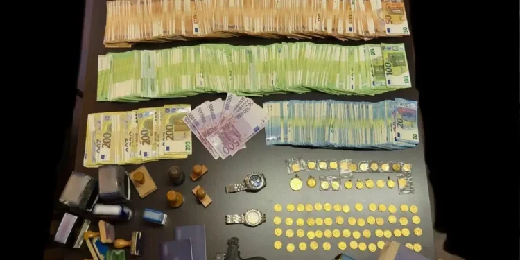 Ρόδος: Νέοι «καυτοί» διάλογοι του κυκλώματος των πολεοδόμων – «Άμα μυρίσει ψωμί, δεν το αφήνει»