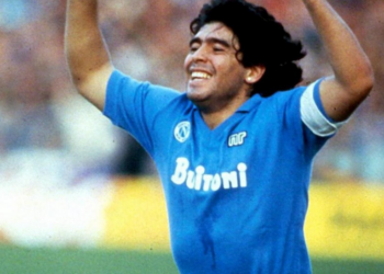 Αρχίζει η δίκη των επτά επαγγελματιών υγείας που κατηγορούνται για τον θάνατο του Μαραντόνα