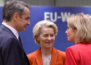 Τι αποφάσισαν οι 27 της ΕΕ για το μεταναστευτικό και την άμυνα – Μητσοτάκης: Όποιος δεν δικαιούται άσυλο θα τον γυρίζουμε πίσω