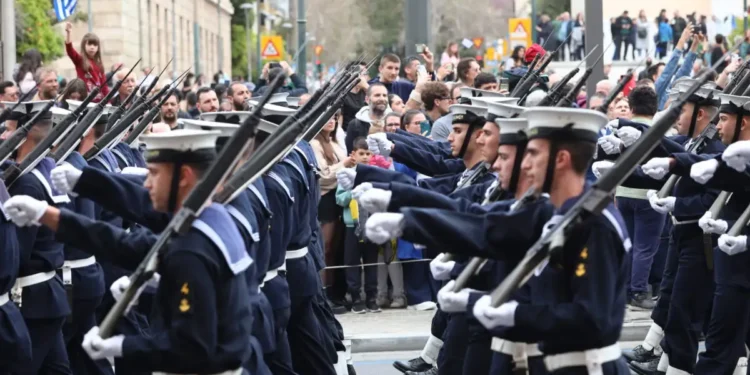 Πηγές τουρκικού ΥΠΕΞ για τα υβριστικά συνθήματα στην στρατιωτική παρέλαση: «Η πρόκληση δεν θα μείνει αναπάντητη»