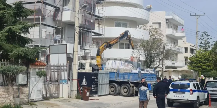 Βούλα: Νεκρός ο 28χρονος χειριστής του γερανού που χτυπήθηκε από ρεύμα