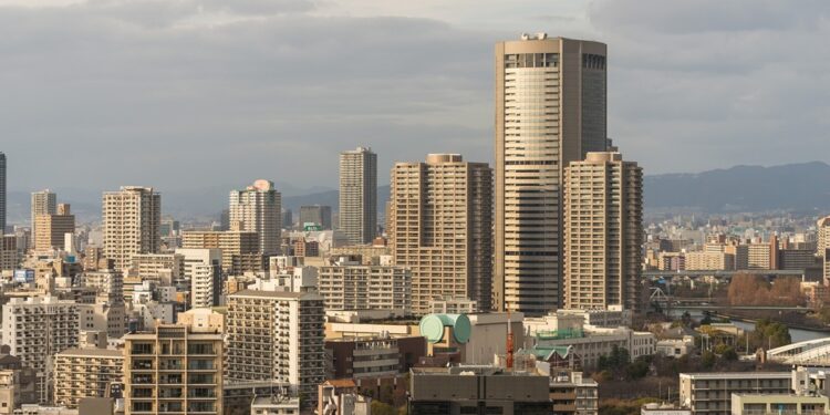 Ιαπωνία: Άνδρας πέθανε αφού η σύντροφός του τον κλείδωσε γυμνό στο μπαλκόνι