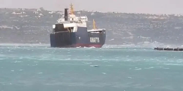 Ανήλικος υπέστη ηλεκτροπληξία σε πλοίο που ταξίδευε προς Κρήτη