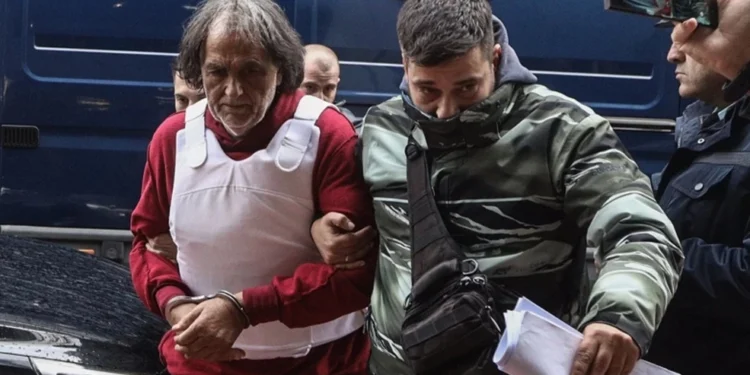 Ξεκίνησε η δίκη για τη γυναικοκτονία στη Σαλαμίνα: «Θόλωσα που την είδα με τον άλλον» – Συγκλονιστική μαρτυρία από φίλη του θύματος