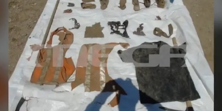 Τέμπη: Εικόνες ντοκουμέντα μετά το «ξεμπάζωμα» – Βρέθηκαν ανθρώπινα οστά μαζί με τα συντρίμμια των δυο τρένων