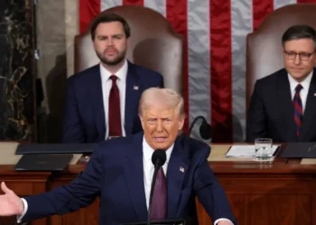 Τραμπ: «Ουκρανία και Ρωσία είναι έτοιμες για ειρήνη – Τίποτα δεν σταματά το αμερικανικό όνειρο»CC