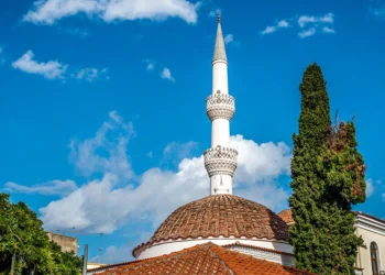 Βουλή: Ερώτηση 11 βουλευτών της ΝΔ για επιθετικές αγορές ακινήτων από Τούρκους στη Θράκη