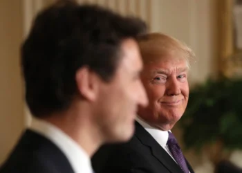 Ο Τραμπ αυξάνει στο 50% τους δασμούς σε χάλυβα και αλουμίνιο από τον Καναδά και πιέζει ξανά: Να γίνετε η 51η Πολιτεία των ΗΠΑ!