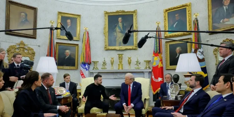 Βολοντίμιρ Ζελένσκι: Η Ευρώπη στηρίζει τον Ουκρανό πρόεδρο, πανηγυρίζει η Ρωσία για την στάση Τραμπ