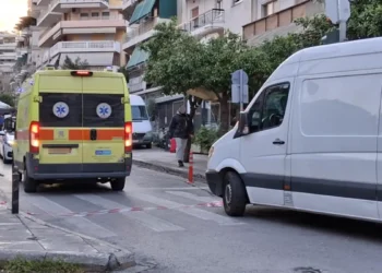Ζωγράφου: Ζευγάρι έπεσε από μπαλκόνι 3ου ορόφου και σκοτώθηκε