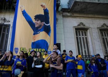 Ντιέγκο Μαραντόνα: «Δεν έπρεπε να νοσηλευθεί κατ’ οίκον» – Νέες αποκαλύψεις στη δίκη