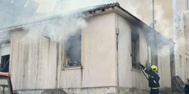 Κεφαλονιά: Διασωληνωμένο και με διπλό έγκαυμα στους πνεύμονες το 3χρονο παιδί μετά τη φωτιά που ξέσπασε στο σπίτι του